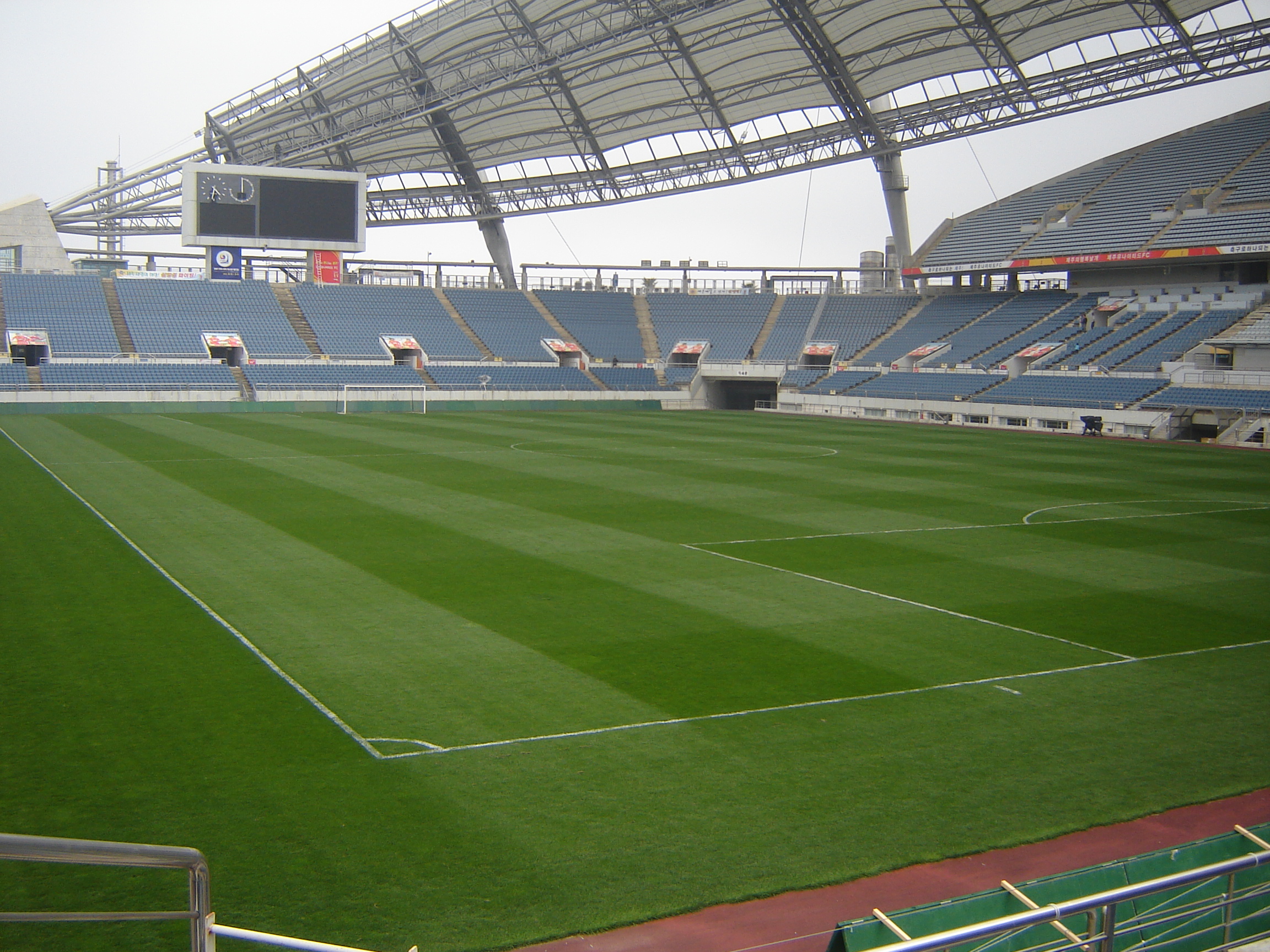 Описание стадиона. Стадион Чеджу. Jeju World Cup Stadium. Стадионы ЧМ 2002. Чеджу Уорлд кап Стэдиум.